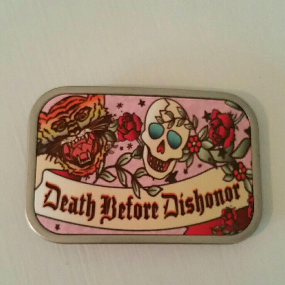 Death before dishonor belt buckle